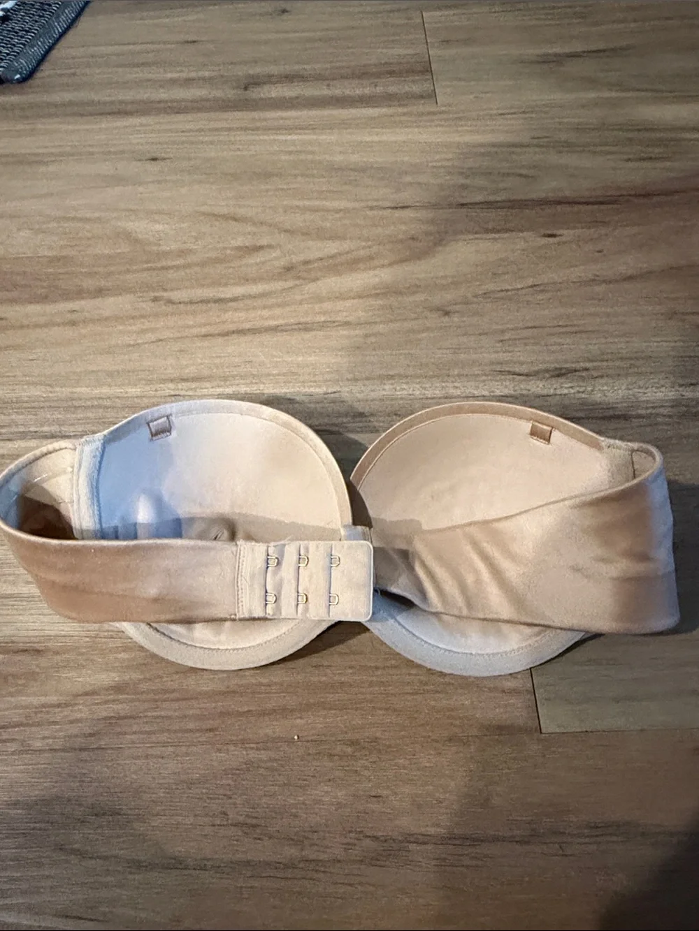 victoria’s Secret strapless bra
